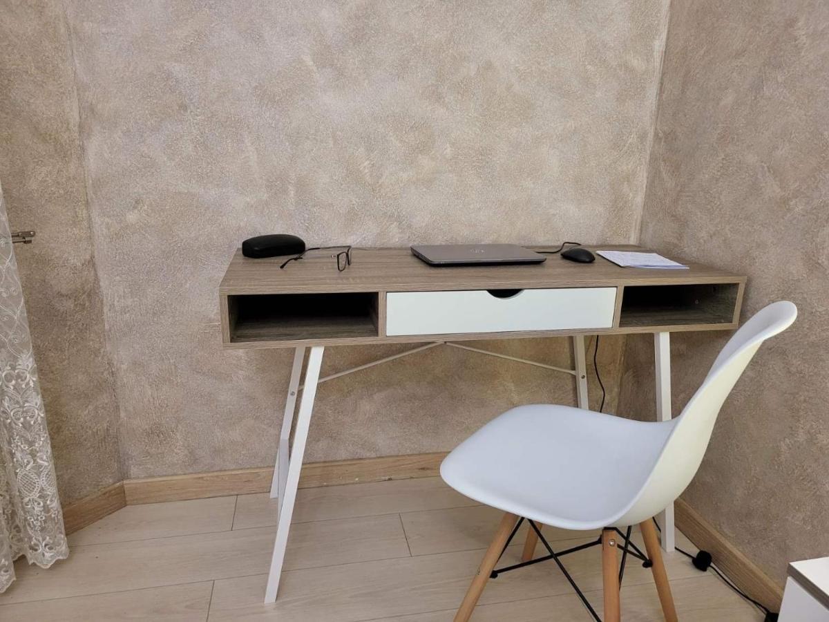 City Centre Apartment Kolomyia Eksteriør billede