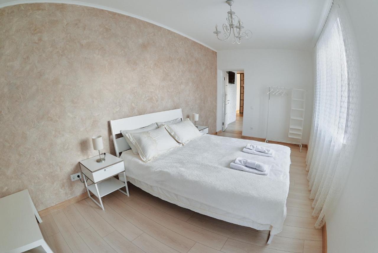 City Centre Apartment Kolomyia Eksteriør billede
